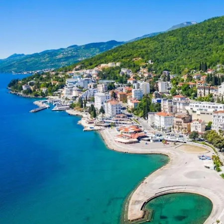 In The Centar Esperia Apartment Opatija